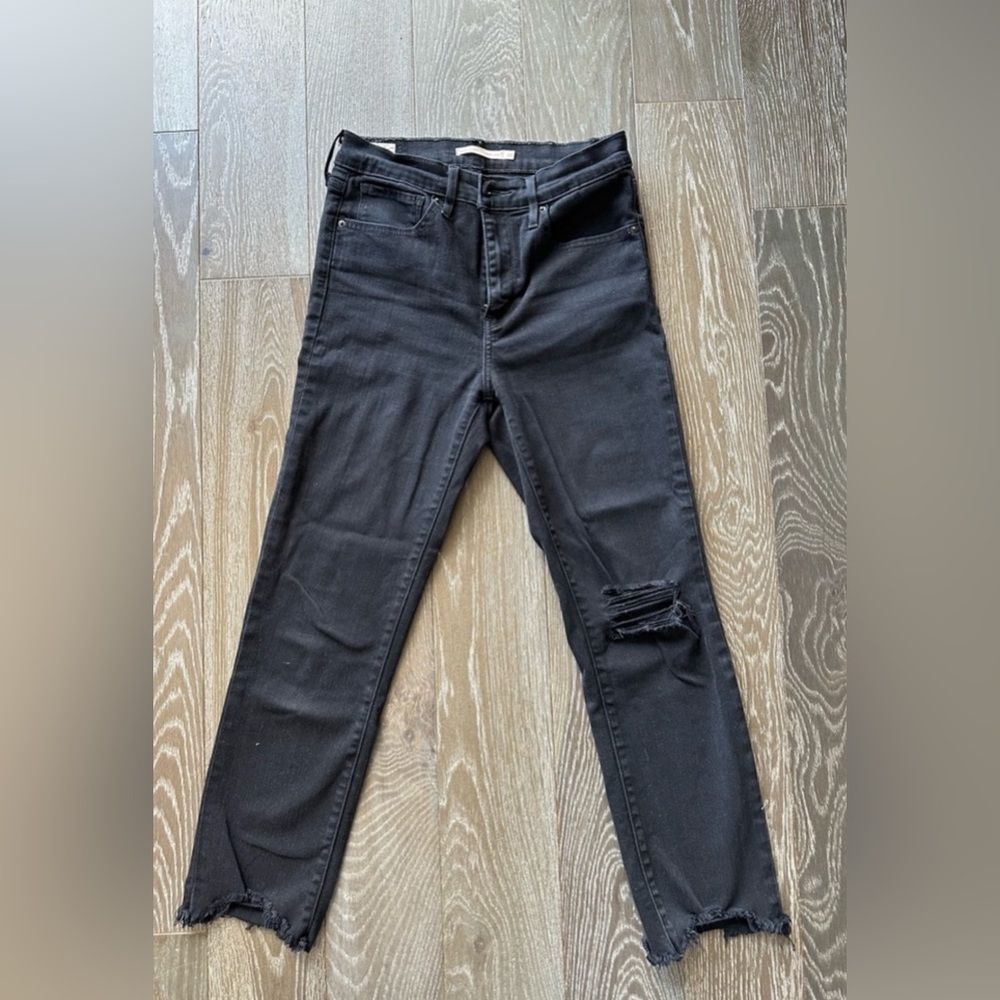 Levi’s 724 High Rise Straight Crop Size 27